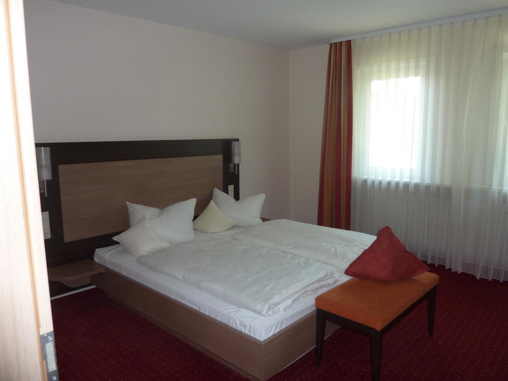 Hotel Gasthof Koenig Karl Φρόιντενσταντ Δωμάτιο φωτογραφία