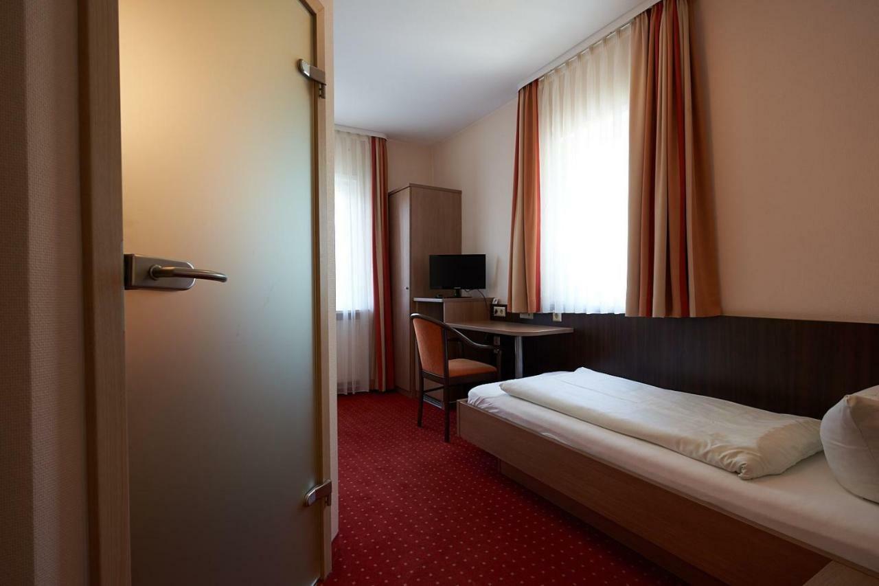 Hotel Gasthof Koenig Karl Φρόιντενσταντ Εξωτερικό φωτογραφία